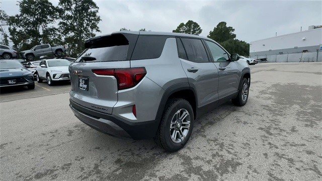 GMC Terrain Vehicle Full-screen Gallery Image 08