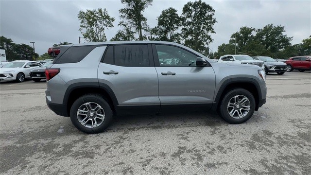 GMC Terrain Vehicle Full-screen Gallery Image 09