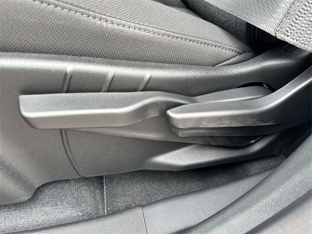 GMC Terrain Vehicle Full-screen Gallery Image 12