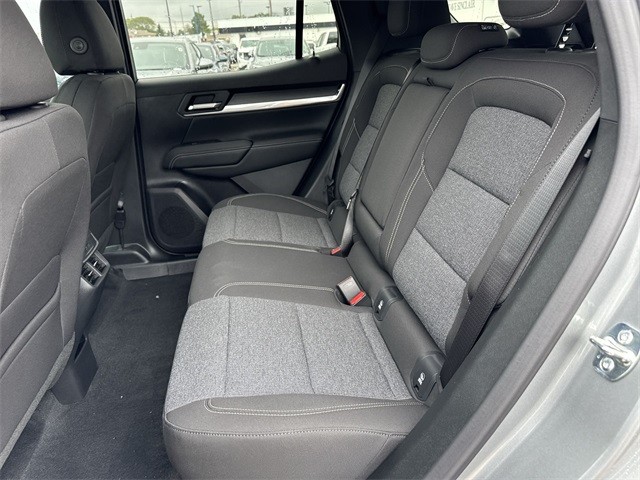 GMC Terrain Vehicle Full-screen Gallery Image 22