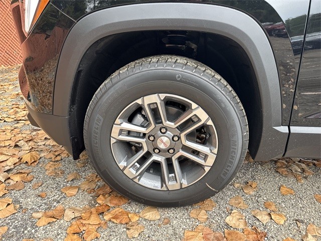 GMC Terrain Vehicle Full-screen Gallery Image 10