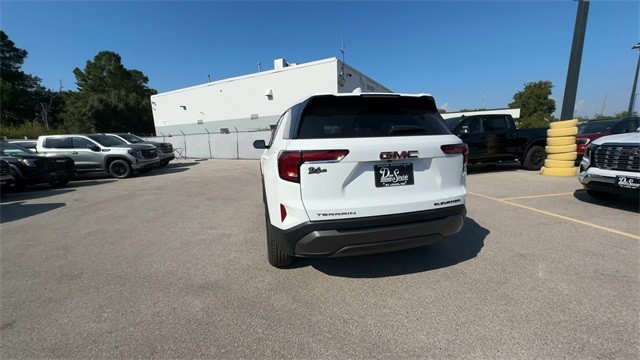 GMC Terrain Vehicle Full-screen Gallery Image 07