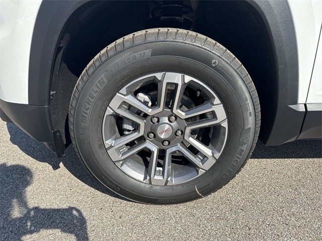 GMC Terrain Vehicle Full-screen Gallery Image 10