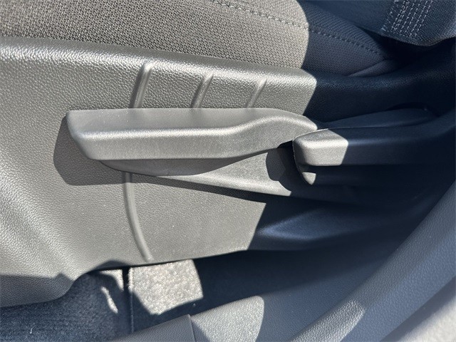 GMC Terrain Vehicle Full-screen Gallery Image 12