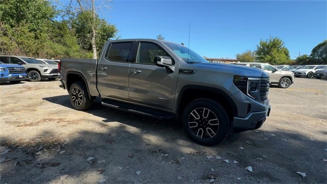 GMC Sierra 1500 Vehicle Full-screen Gallery Image 02