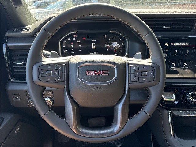 GMC Sierra 1500 Vehicle Full-screen Gallery Image 14