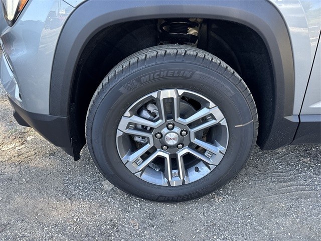 GMC Terrain Vehicle Full-screen Gallery Image 10