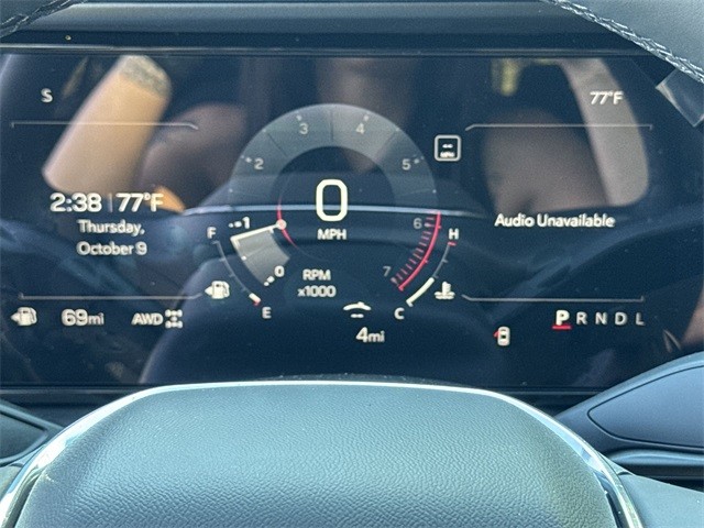 GMC Terrain Vehicle Full-screen Gallery Image 15