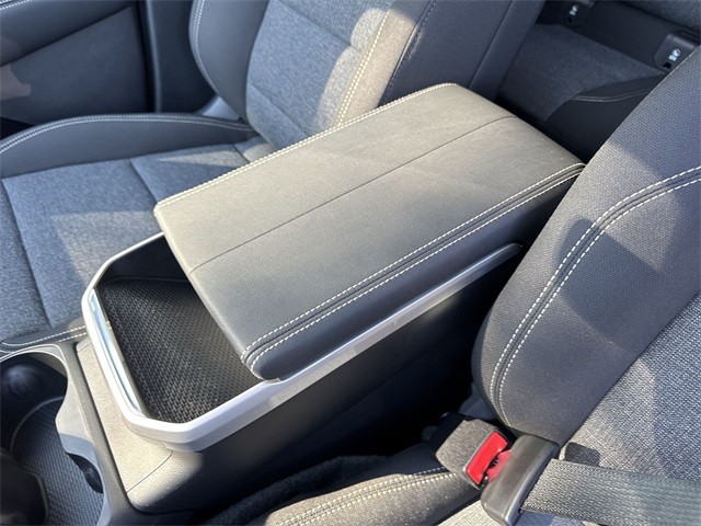 GMC Terrain Vehicle Full-screen Gallery Image 21