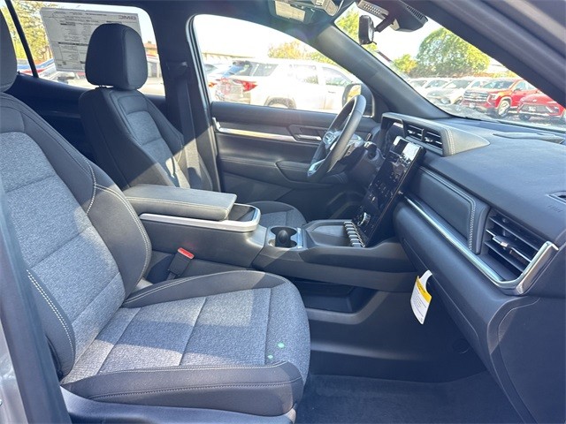 GMC Terrain Vehicle Full-screen Gallery Image 24