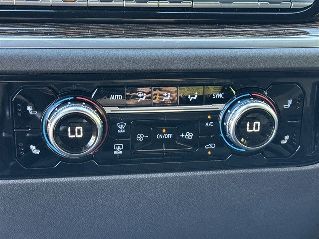 GMC Sierra 1500 Vehicle Full-screen Gallery Image 19