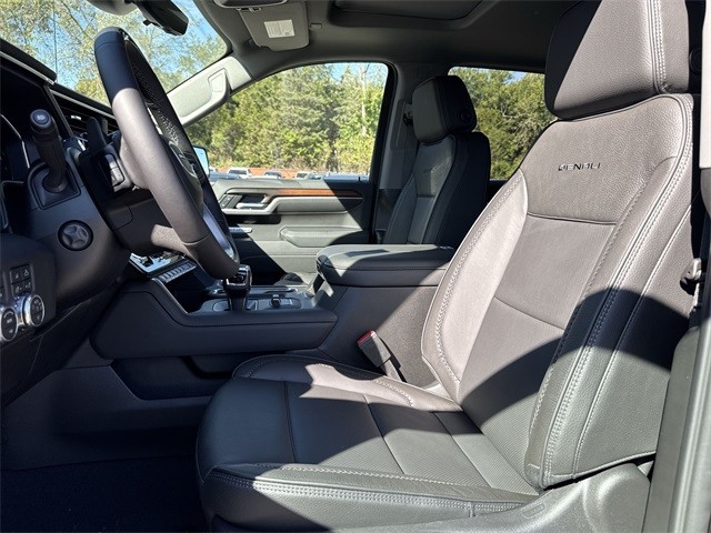 GMC Sierra 1500 Vehicle Full-screen Gallery Image 11