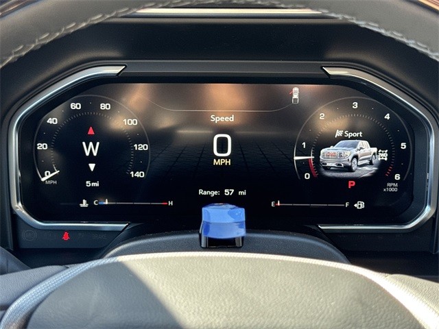 GMC Sierra 1500 Vehicle Full-screen Gallery Image 15