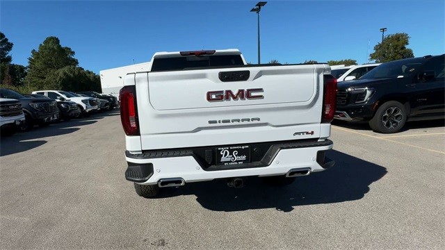 GMC Sierra 1500 Vehicle Full-screen Gallery Image 07