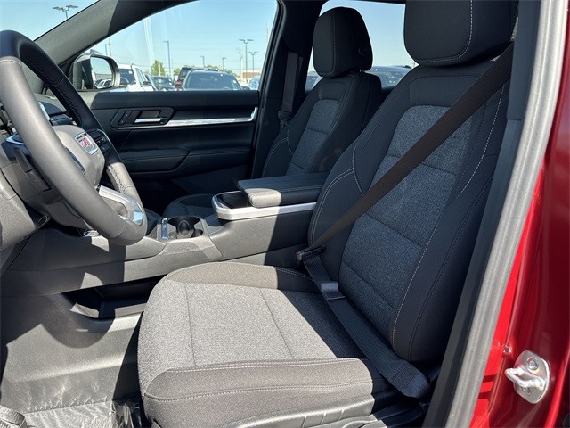 GMC Terrain Vehicle Full-screen Gallery Image 11