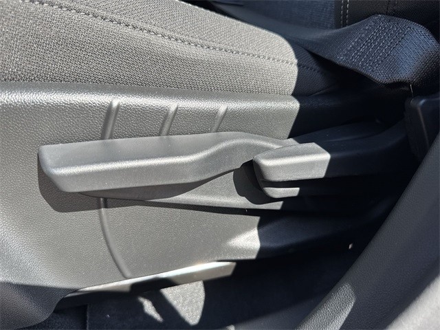 GMC Terrain Vehicle Full-screen Gallery Image 12