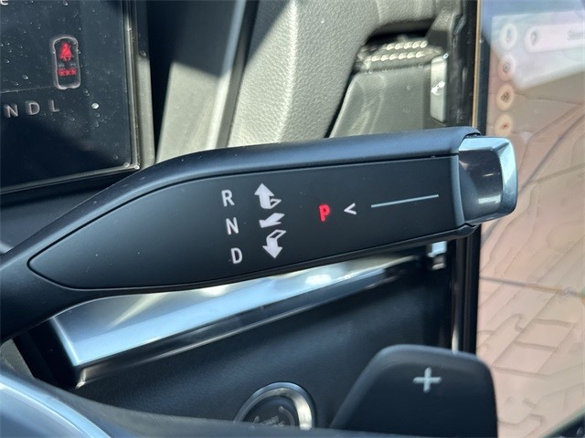 GMC Terrain Vehicle Full-screen Gallery Image 20