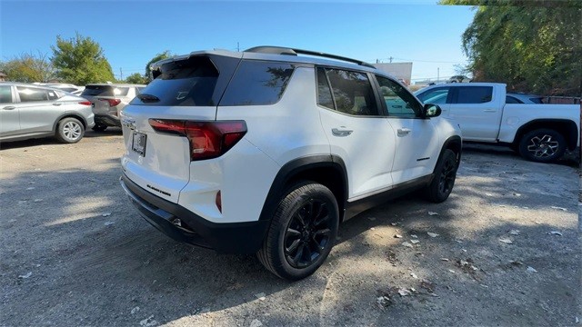 GMC Terrain Vehicle Full-screen Gallery Image 08