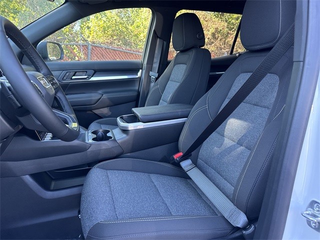 GMC Terrain Vehicle Full-screen Gallery Image 11