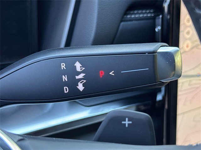 GMC Terrain Vehicle Full-screen Gallery Image 20