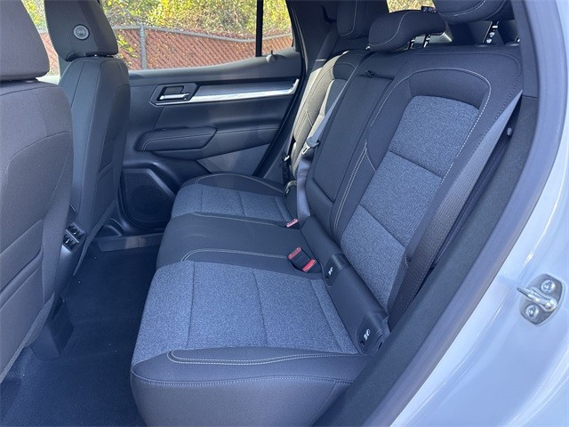 GMC Terrain Vehicle Full-screen Gallery Image 22