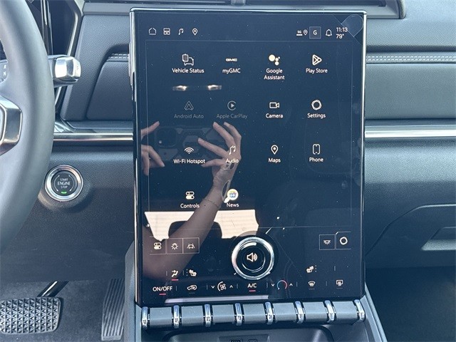 GMC Terrain Vehicle Full-screen Gallery Image 16