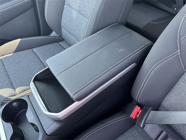 GMC Terrain Vehicle Full-screen Gallery Image 21