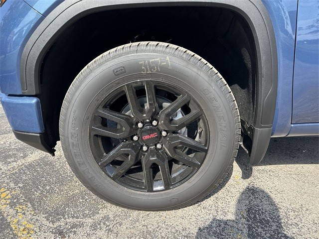 GMC Sierra 1500 Vehicle Full-screen Gallery Image 10