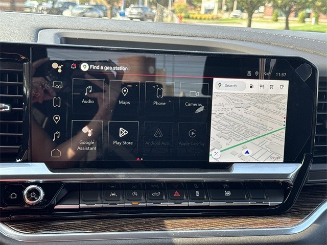 GMC Sierra 1500 Vehicle Full-screen Gallery Image 16