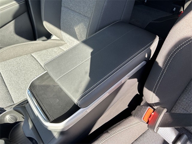 GMC Terrain Vehicle Full-screen Gallery Image 21