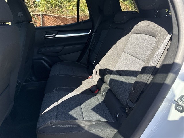 GMC Terrain Vehicle Full-screen Gallery Image 22