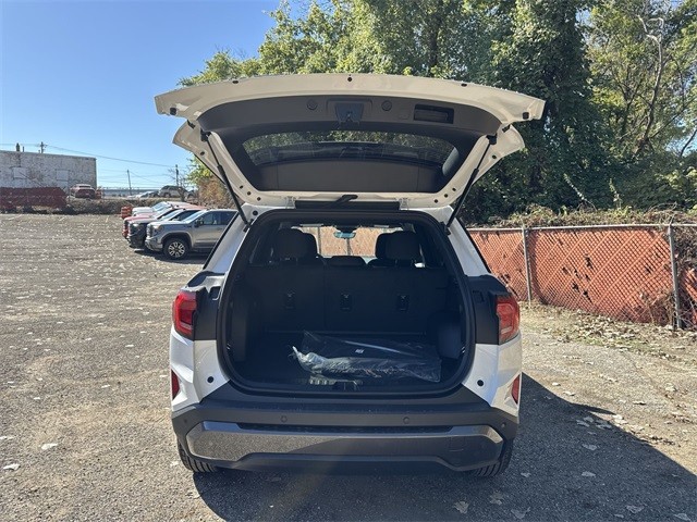 GMC Terrain Vehicle Full-screen Gallery Image 23