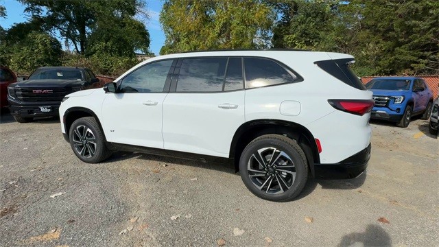 Buick Enclave Vehicle Full-screen Gallery Image 06