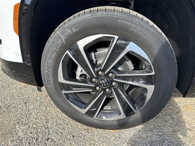 Buick Enclave Vehicle Full-screen Gallery Image 10