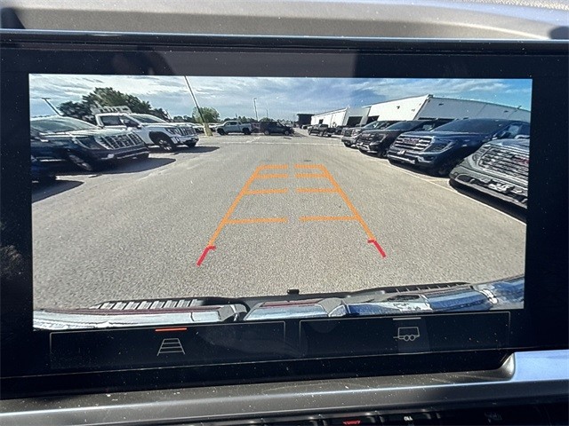 GMC Sierra 1500 Vehicle Full-screen Gallery Image 17