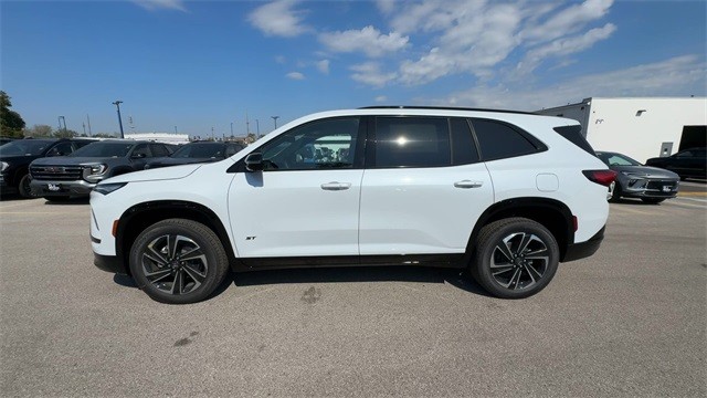 Buick Enclave Vehicle Full-screen Gallery Image 05