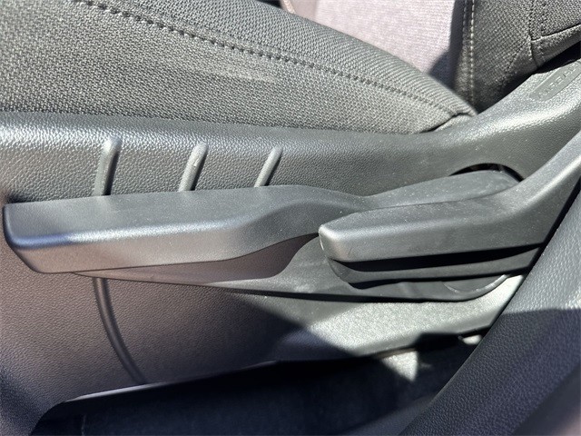 GMC Terrain Vehicle Full-screen Gallery Image 12