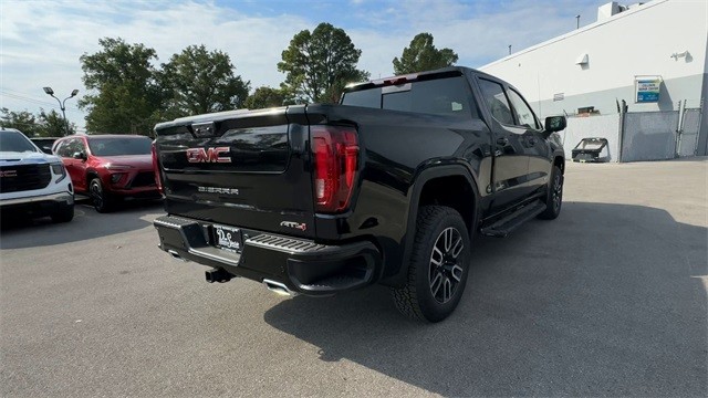 GMC Sierra 1500 Vehicle Full-screen Gallery Image 08
