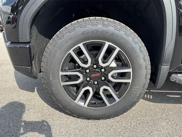 GMC Sierra 1500 Vehicle Full-screen Gallery Image 10