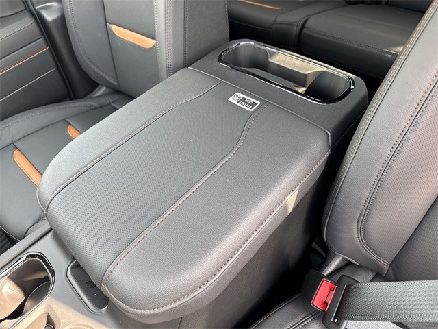 GMC Sierra 1500 Vehicle Full-screen Gallery Image 21