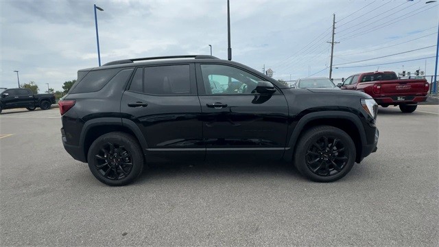 GMC Terrain Vehicle Full-screen Gallery Image 09