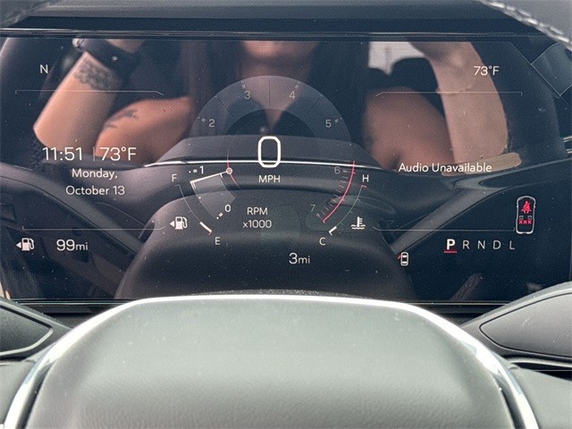 GMC Terrain Vehicle Full-screen Gallery Image 15