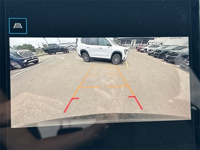 GMC Terrain Vehicle Full-screen Gallery Image 17