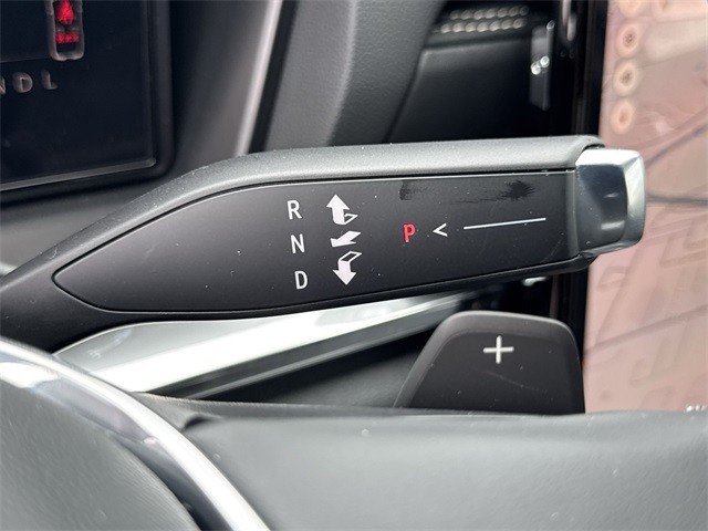 GMC Terrain Vehicle Full-screen Gallery Image 20