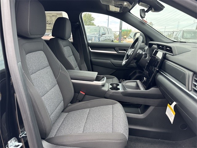 GMC Terrain Vehicle Full-screen Gallery Image 24