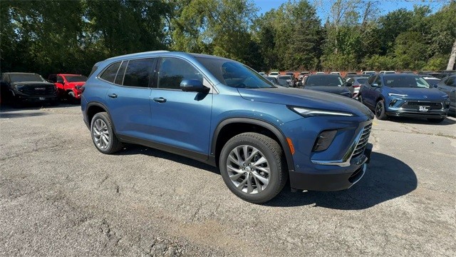 Buick Enclave Vehicle Full-screen Gallery Image 02