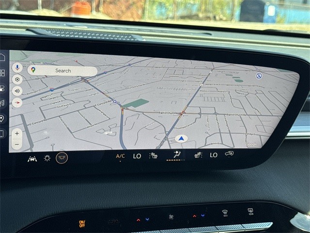 Buick Enclave Vehicle Full-screen Gallery Image 18