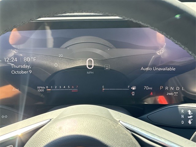 Buick Enclave Vehicle Full-screen Gallery Image 15