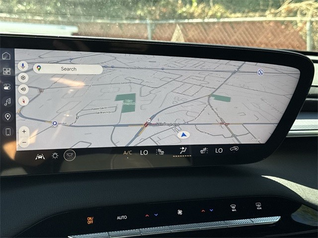 Buick Enclave Vehicle Full-screen Gallery Image 18