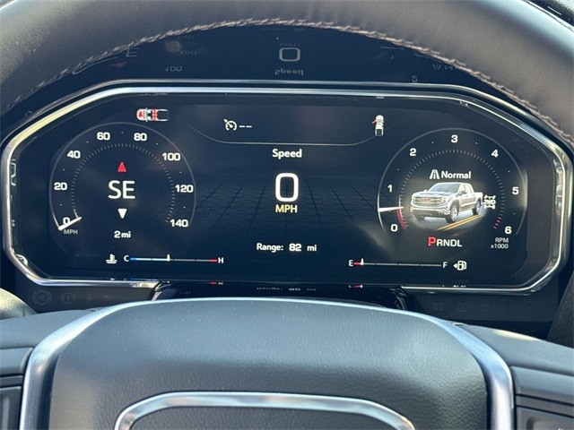 GMC Sierra 1500 Vehicle Full-screen Gallery Image 15